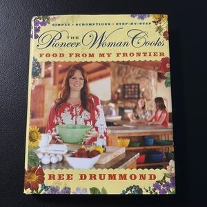 Pioneer Woman Cooks Cookbook - Ree Drummond Country Recipes Cook Book Food USA